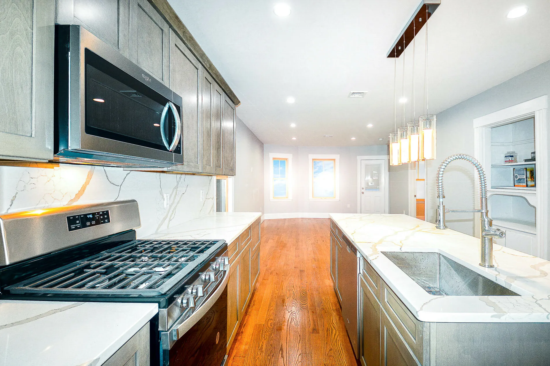 3 bed, 2 bath apartment for rent at 25 Firth Rd Unit 2, Roslindale — photo 3 of 11