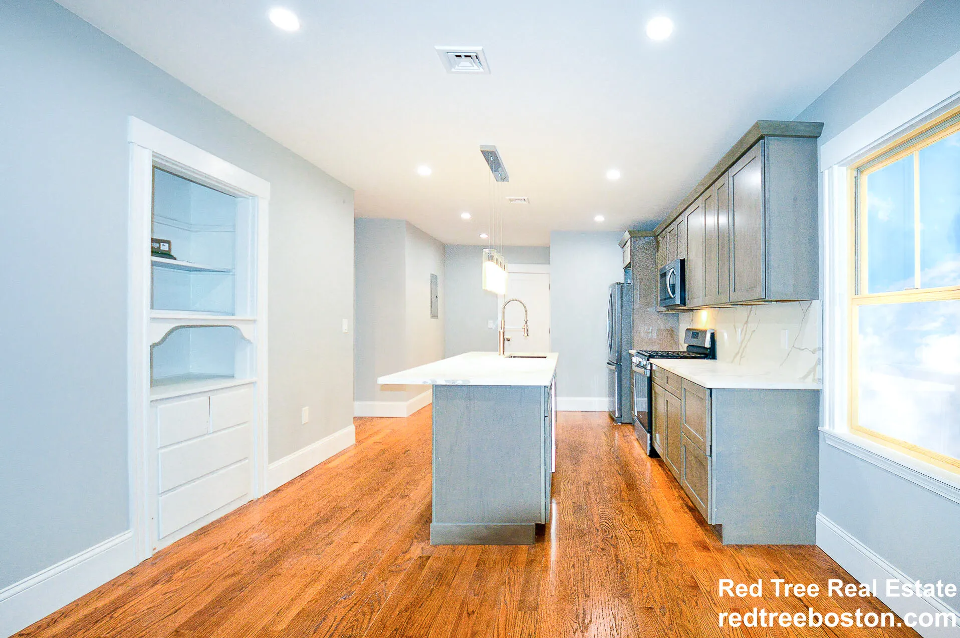 3 bed, 2 bath apartment for rent at 25 Firth Rd Unit 2, Roslindale — photo 4 of 11