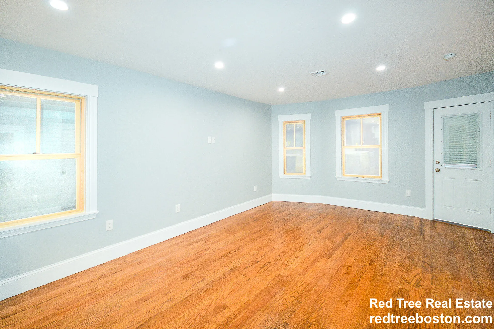3 bed, 2 bath apartment for rent at 25 Firth Rd Unit 2, Roslindale — photo 6 of 11
