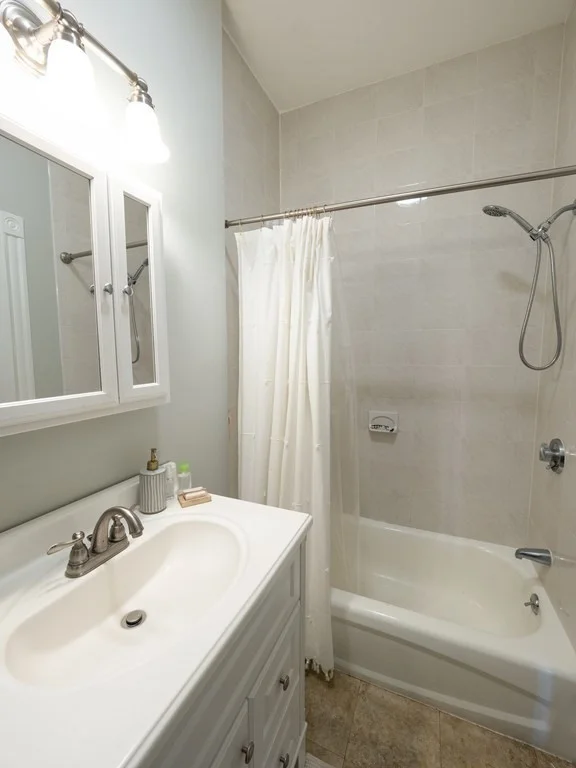 2 bed, 1 bath apartment for rent at 25 Fort Ave Unit 2, Roxbury — photo 6 of 11