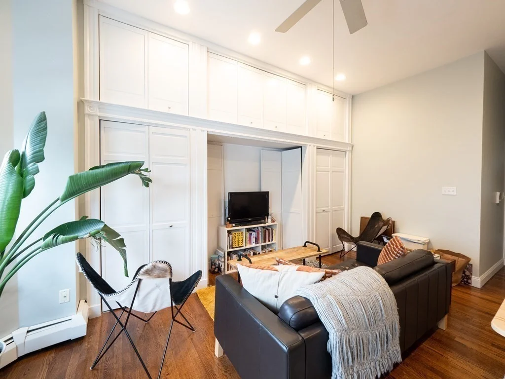 2 bed, 1 bath apartment for rent at 25 Fort Ave Unit 2, Roxbury — photo 3 of 11