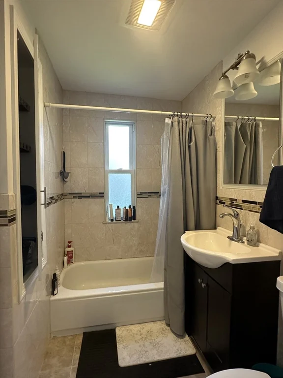 3 bed, 2 bath apartment for rent at 25 Fourth St Unit 1, Wellington — photo 10 of 11