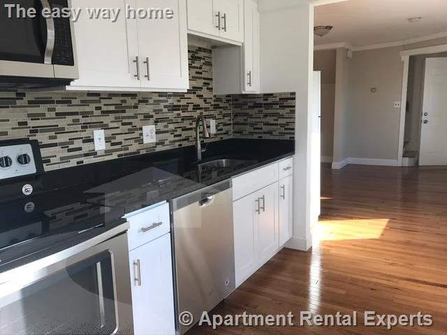 2 bed, 1 bath apartment for rent at 25 Fourth St Unit 2, Wellington — photo 1 of 19
