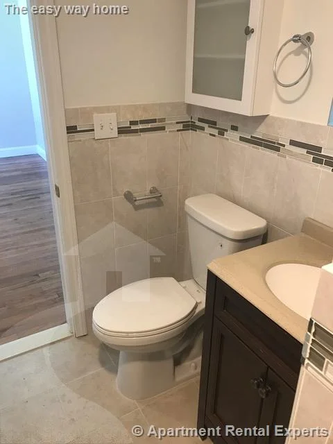 2 bed, 1 bath apartment for rent at 25 Fourth St Unit 2, Wellington — photo 7 of 19