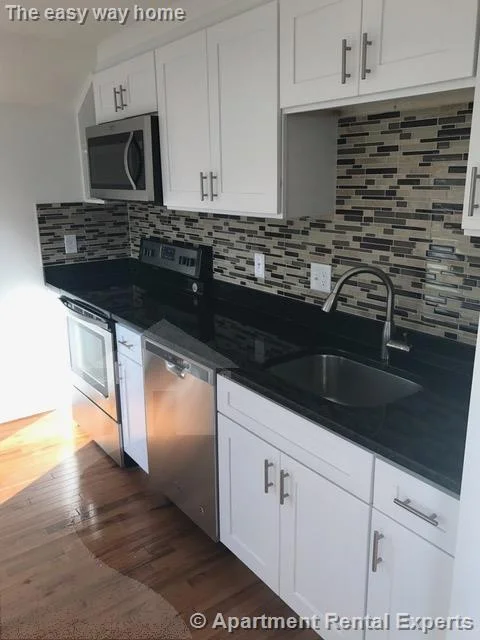 2 bed, 1 bath apartment for rent at 25 Fourth St Unit 2, Wellington — photo 2 of 19