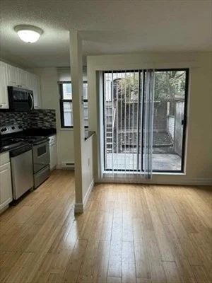 2 bed, 1 bath apartment for rent at 25 Fuller St Unit 25, North Brookline — photo 1 of 10