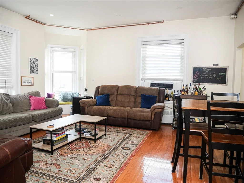2 bed, 1 bath apartment for rent at 25 Garrison Rd Unit 2, Washington Square — photo 2 of 9