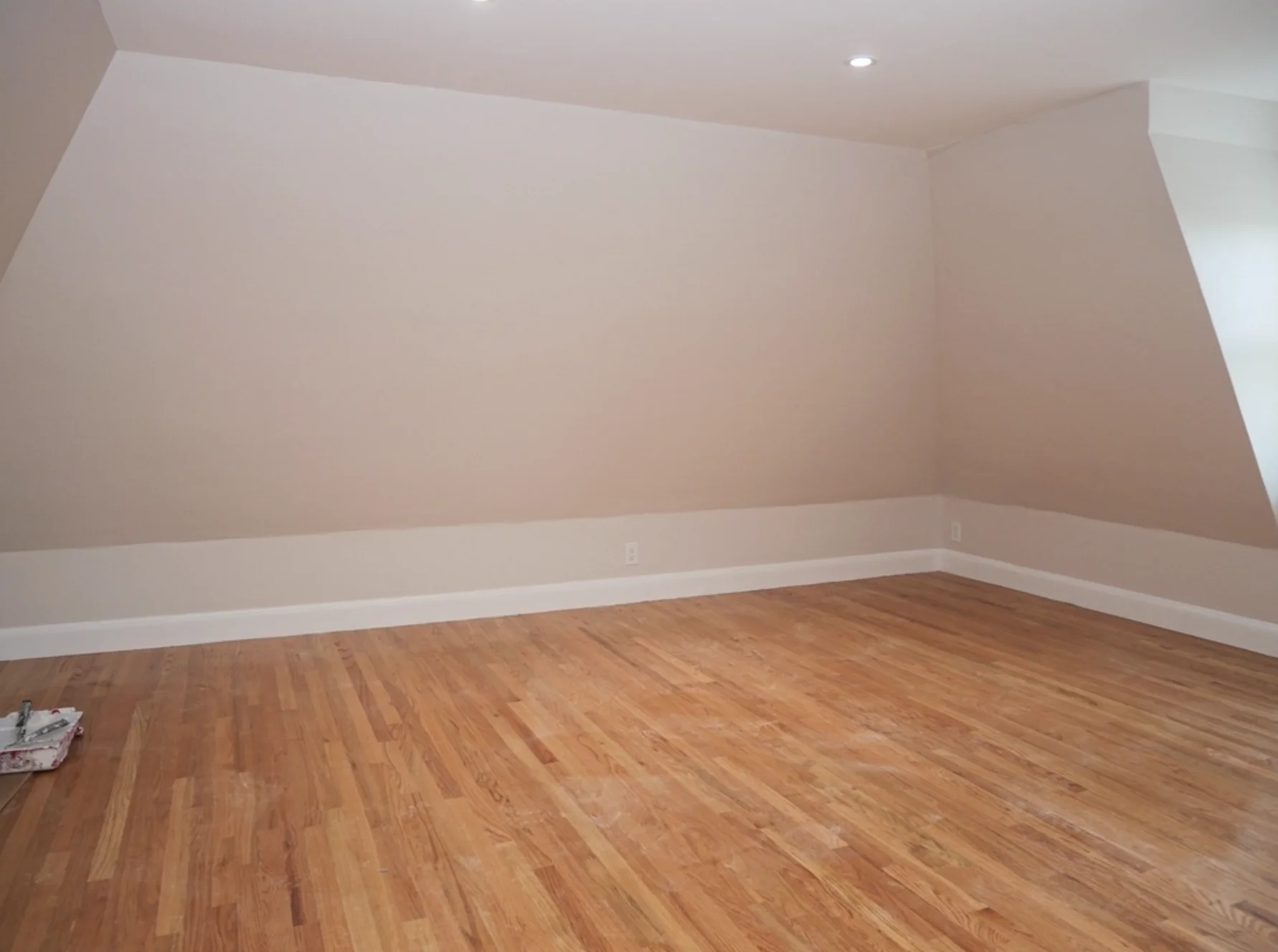 1 bed, 1 bath apartment for rent at 25 Garrison Rd Unit 4, Aspinwall Hill