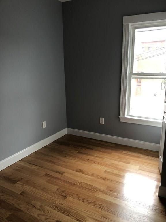 4 bed, 2 bath apartment for rent at 25 Gore St Unit 2, East Cambridge — photo 4 of 9