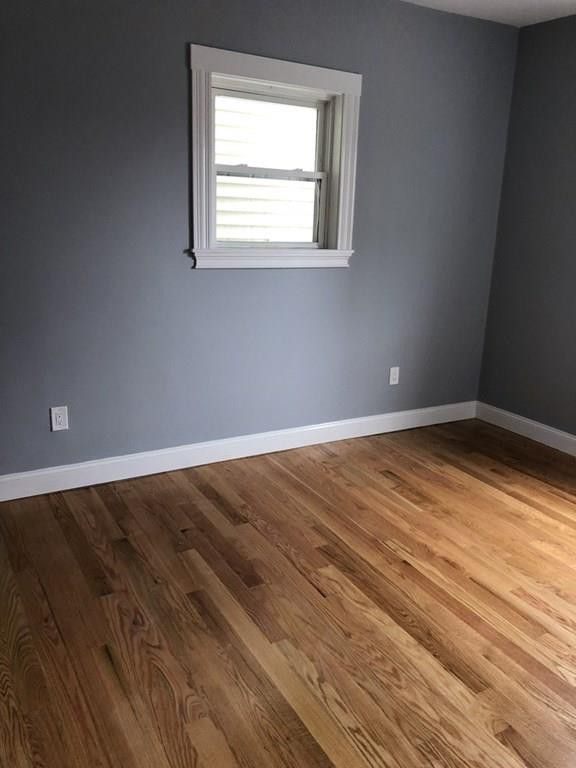 4 bed, 2 bath apartment for rent at 25 Gore St Unit 2, East Cambridge — photo 6 of 9