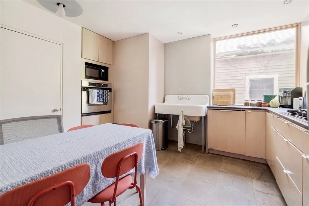 1 bed, 1 bath apartment for rent at 25 Granite St Unit 1, Cambridgeport — photo 3 of 9