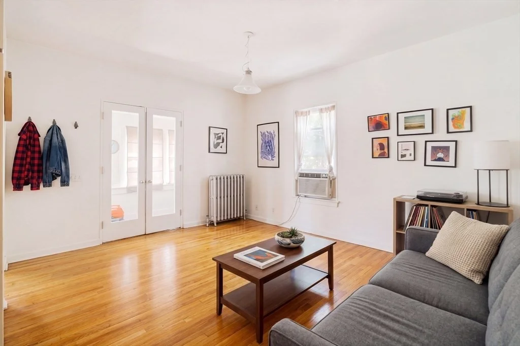 1 bed, 1 bath apartment for rent at 25 Granite St Unit 1, Cambridgeport — photo 4 of 9