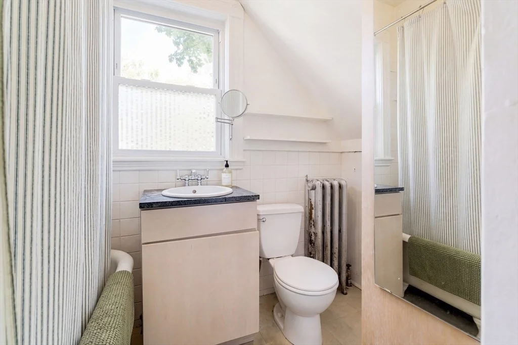 1 bed, 1 bath apartment for rent at 25 Granite St Unit 1, Cambridgeport — photo 7 of 9