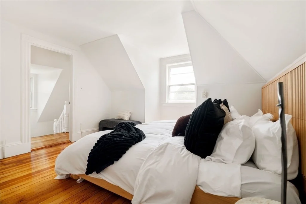 3 bed, 1 bath apartment for rent at 25 Granite St Unit 2, Cambridgeport — photo 16 of 21