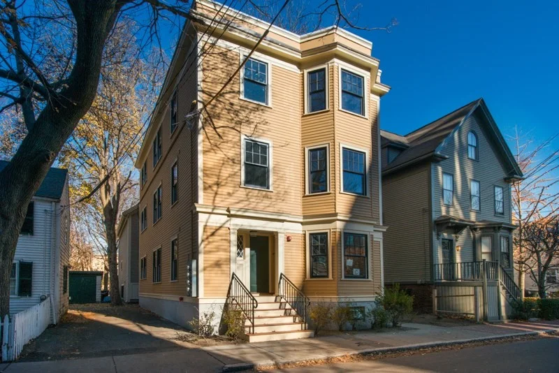 2 bed, 2 bath apartment for rent at 25 Grant St Unit 25, Riverside