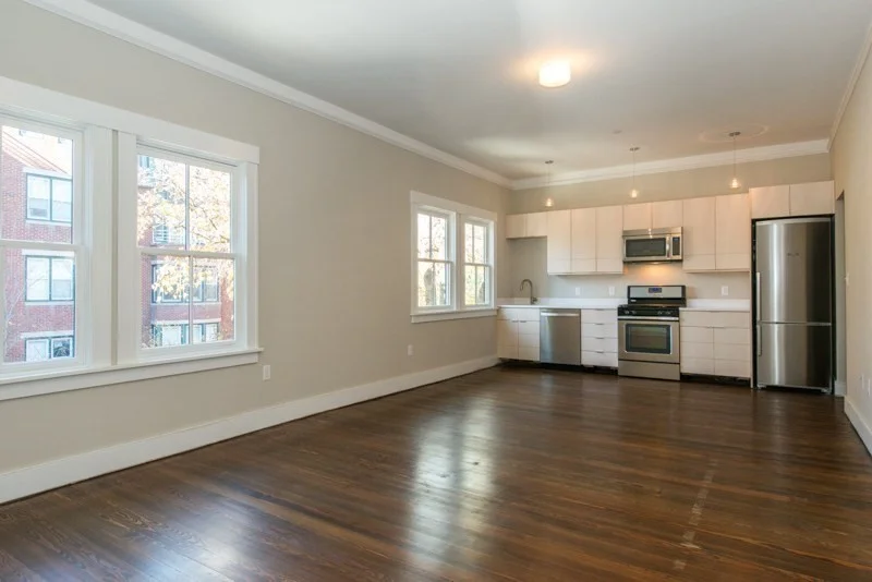 3 bed, 2 bath apartment for rent at 25 Grant Unit 1, Riverside — photo 6 of 20