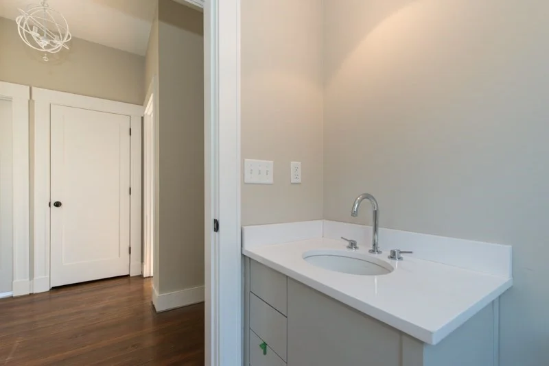 3 bed, 2 bath apartment for rent at 25 Grant Unit 1, Riverside — photo 18 of 20