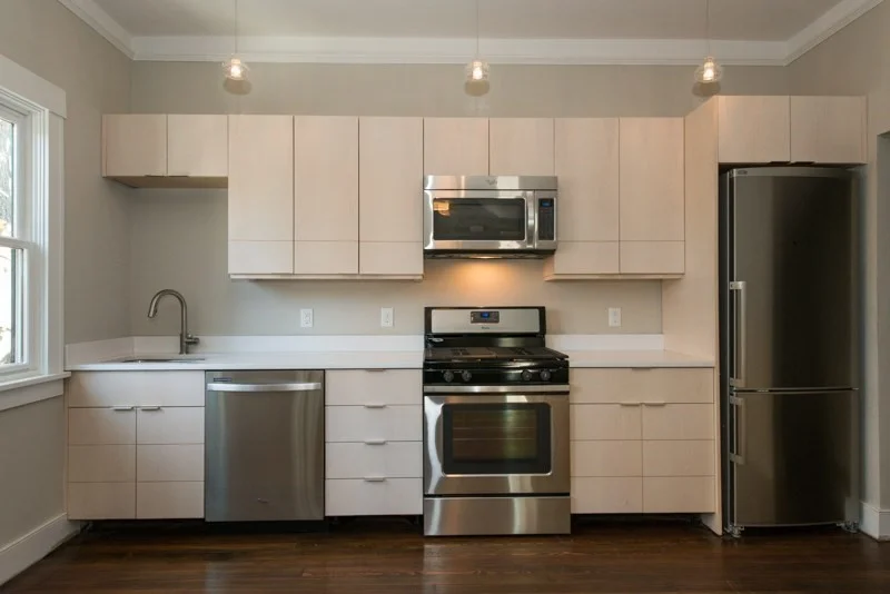 3 bed, 2 bath apartment for rent at 25 Grant Unit 1, Riverside — photo 2 of 20