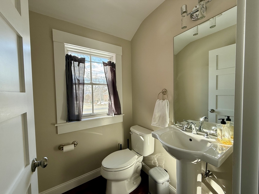 2 bed, 2 bath apartment for rent at 25 Great Rd Unit 25, Acton — photo 5 of 11