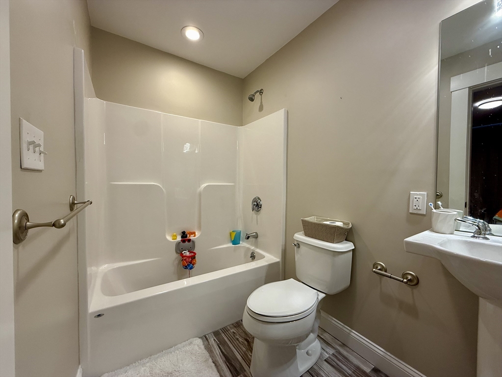 2 bed, 2 bath apartment for rent at 25 Great Rd Unit 25, Acton — photo 9 of 11
