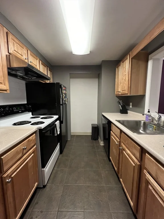 2 bed, 1 bath apartment for rent at 25 Greentree Ln Unit 13, Weymouth — photo 7 of 7