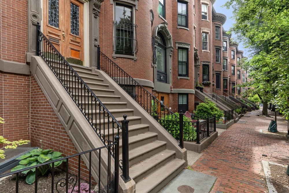 2 bed, 2 bath apartment for rent at 25 Greenwich Park Unit 1, South End — photo 3 of 26