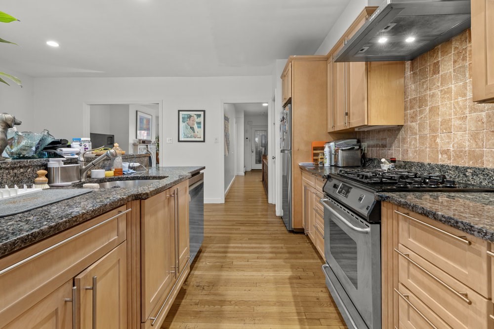 2 bed, 2 bath apartment for rent at 25 Greenwich Park Unit 1, South End — photo 11 of 26