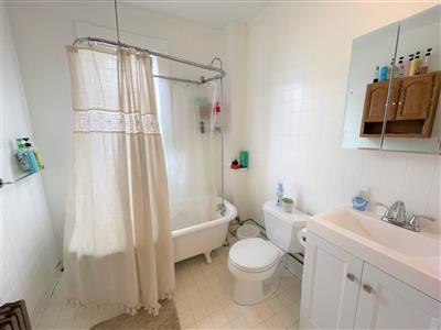 3 bed, 1 bath apartment for rent at 25 Hancock St Unit 3, Spring Hill — photo 4 of 20