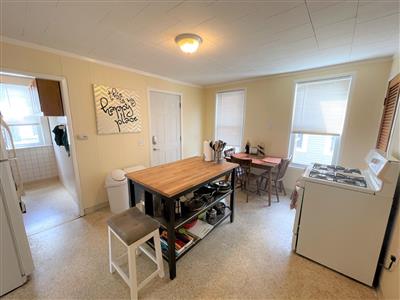 3 bed, 1 bath apartment for rent at 25 Hancock St Unit 3, Spring Hill — photo 11 of 20