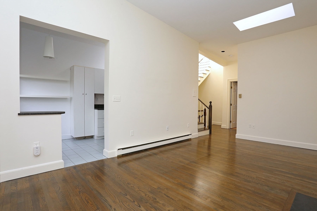 1 bed, 1 bath apartment for rent at 25 Hanson St Unit 4, South End — photo 4 of 19