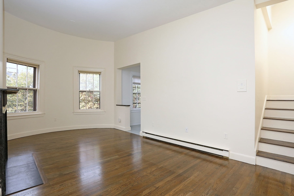 1 bed, 1 bath apartment for rent at 25 Hanson St Unit 4, South End — photo 3 of 19