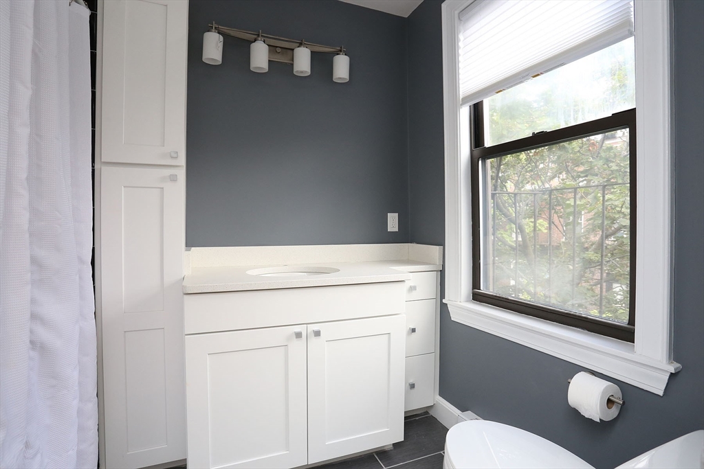 1 bed, 1 bath apartment for rent at 25 Hanson St Unit 4, South End — photo 12 of 19