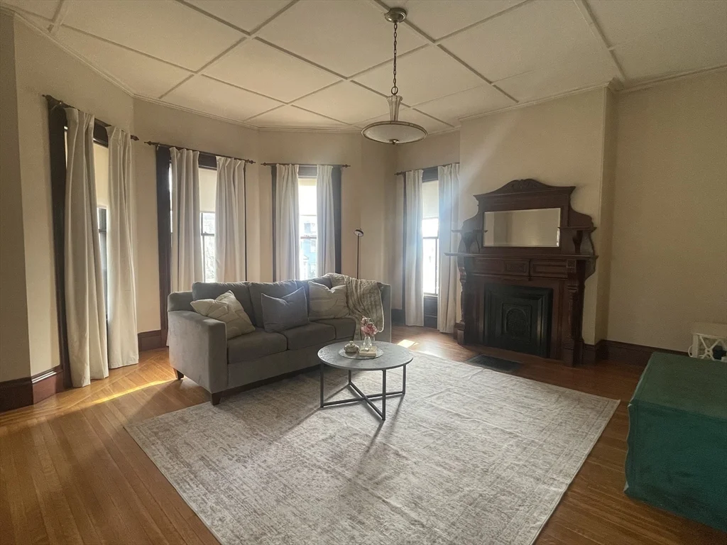 1 bed, 1 bath apartment for rent at 25 Harley St Unit 1, Dorchester — photo 2 of 11