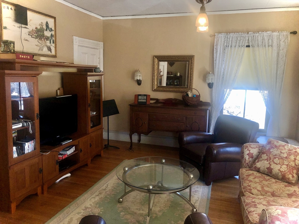 1 bed, 1 bath apartment for rent at 25 Harley St Unit 2, Boston — photo 7 of 10