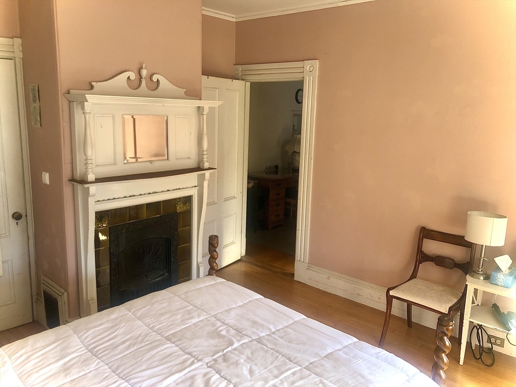 1 bed, 1 bath apartment for rent at 25 Harley St Unit 2, Boston — photo 5 of 10