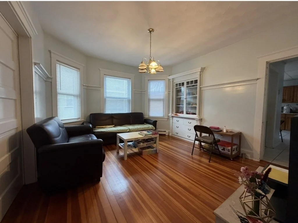 3 bed, 1 bath apartment for rent at 25 Hawthorne Unit 1, Malden — photo 4 of 13