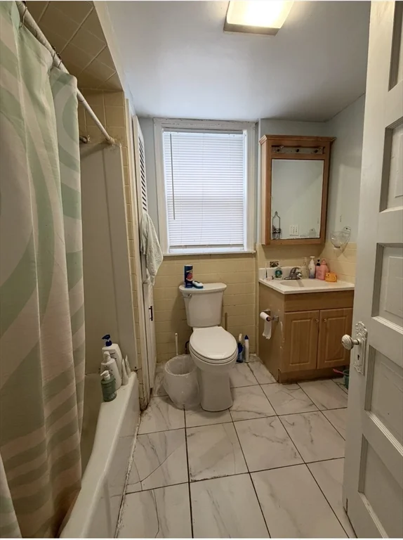 3 bed, 1 bath apartment for rent at 25 Hawthorne Unit 1, Malden — photo 10 of 13