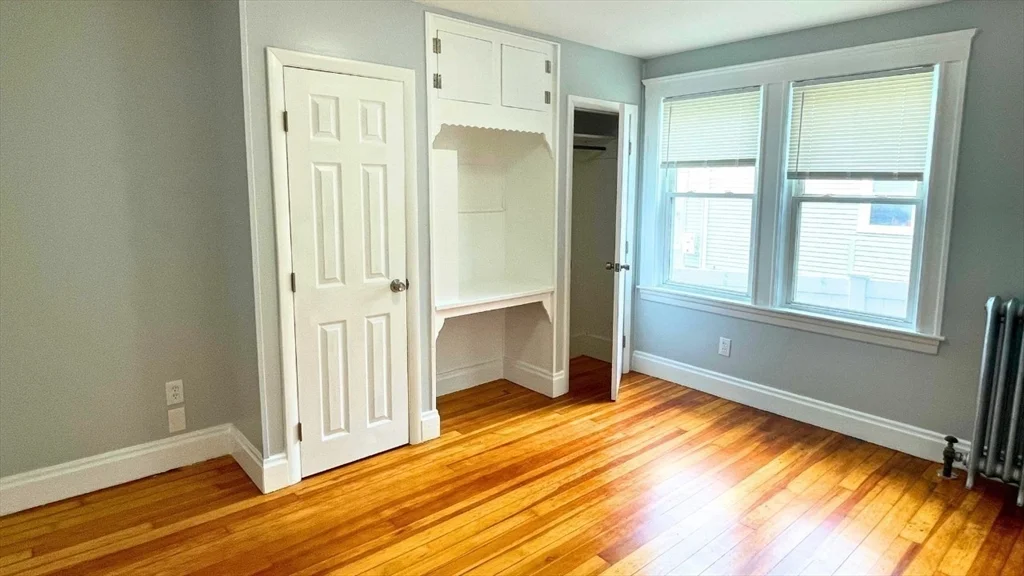 3 bed, 1 bath apartment for rent at 25 Hazel St Unit 1, Salem — photo 5 of 9