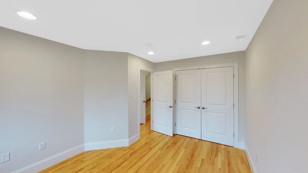 4 bed, 3 bath apartment for rent at 25 Hearn St Unit TH, Mount Auburn — photo 10 of 25