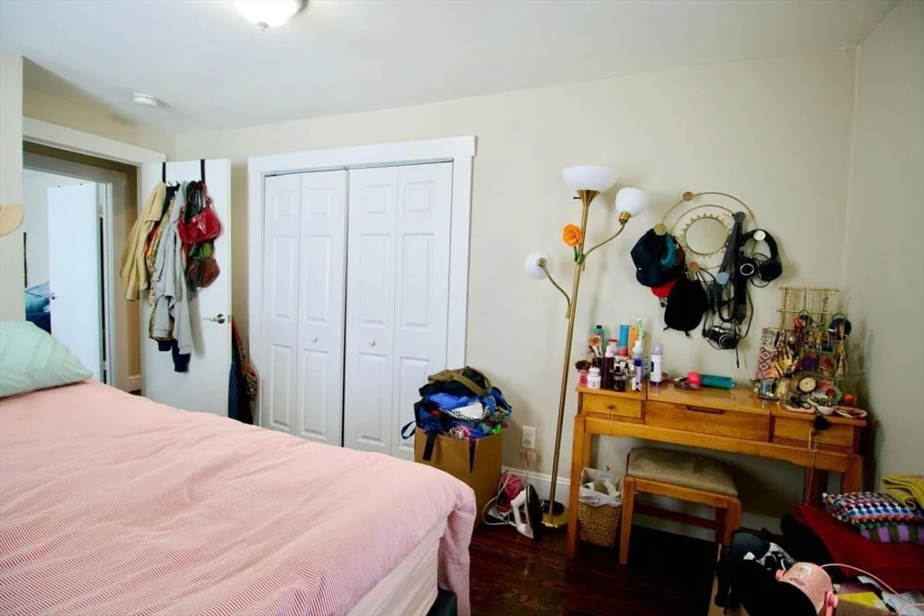 3 bed, 1 bath apartment for rent at 25 Hecla St Unit 2, Dorchester — photo 11 of 20