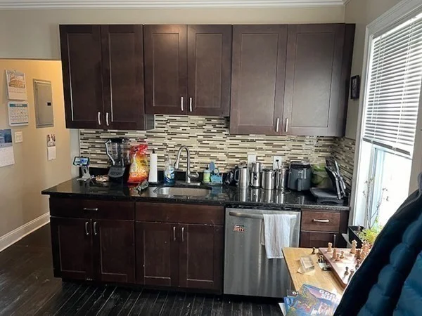 3 bed, 1 bath apartment for rent at 25 Hecla St Unit 3, Dorchester — photo 7 of 18