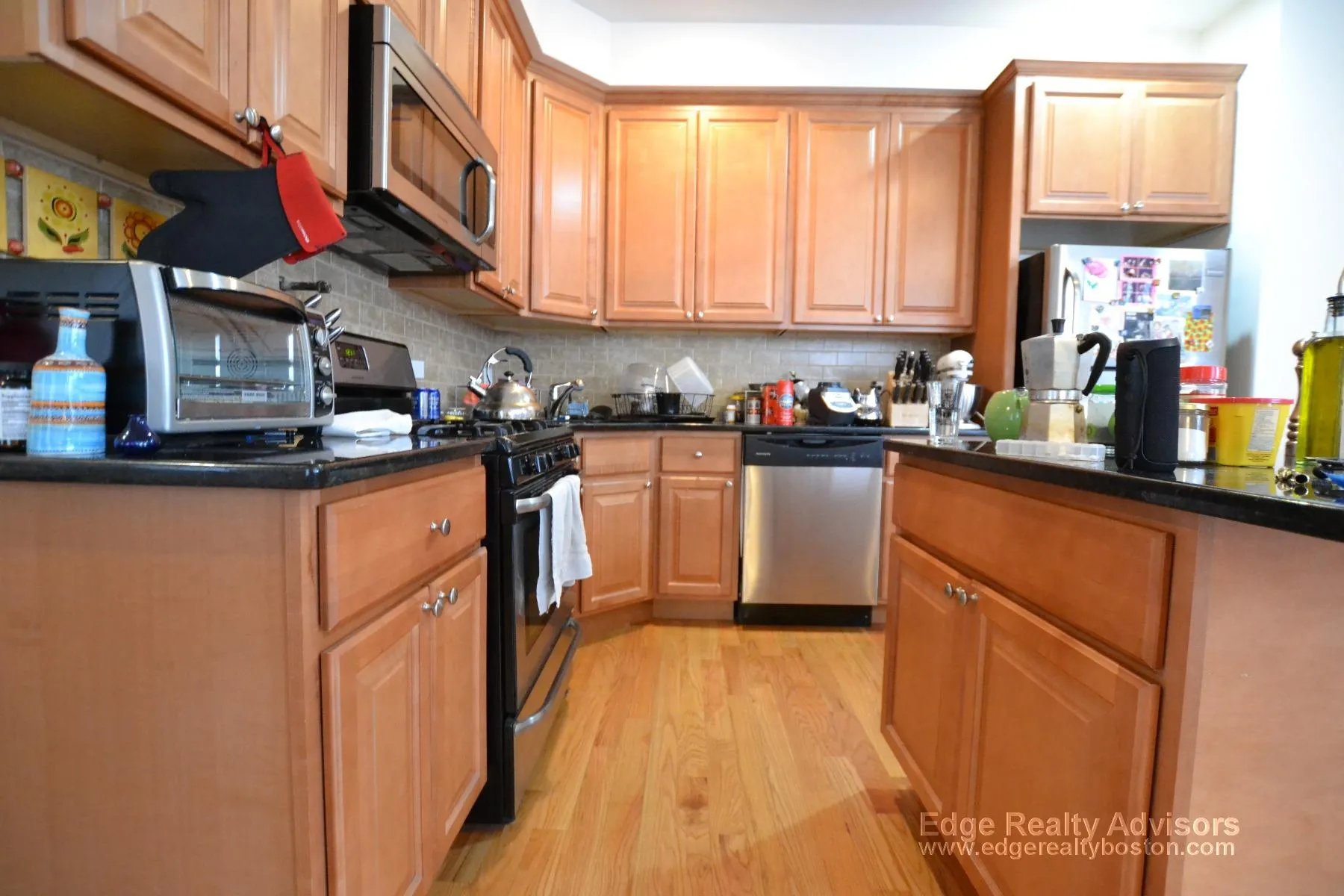 2 bed, 1 bath apartment for rent at 25 Henshaw St Unit 1, Brighton — photo 1 of 7