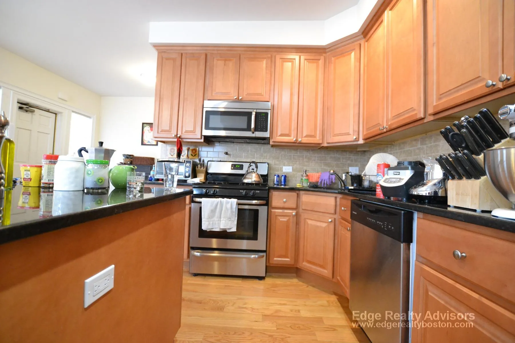 2 bed, 1 bath apartment for rent at 25 Henshaw St Unit 1, Brighton — photo 2 of 7
