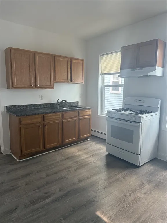 2 bed, 1 bath apartment for rent at 25 Highland St Unit 7L, Revere