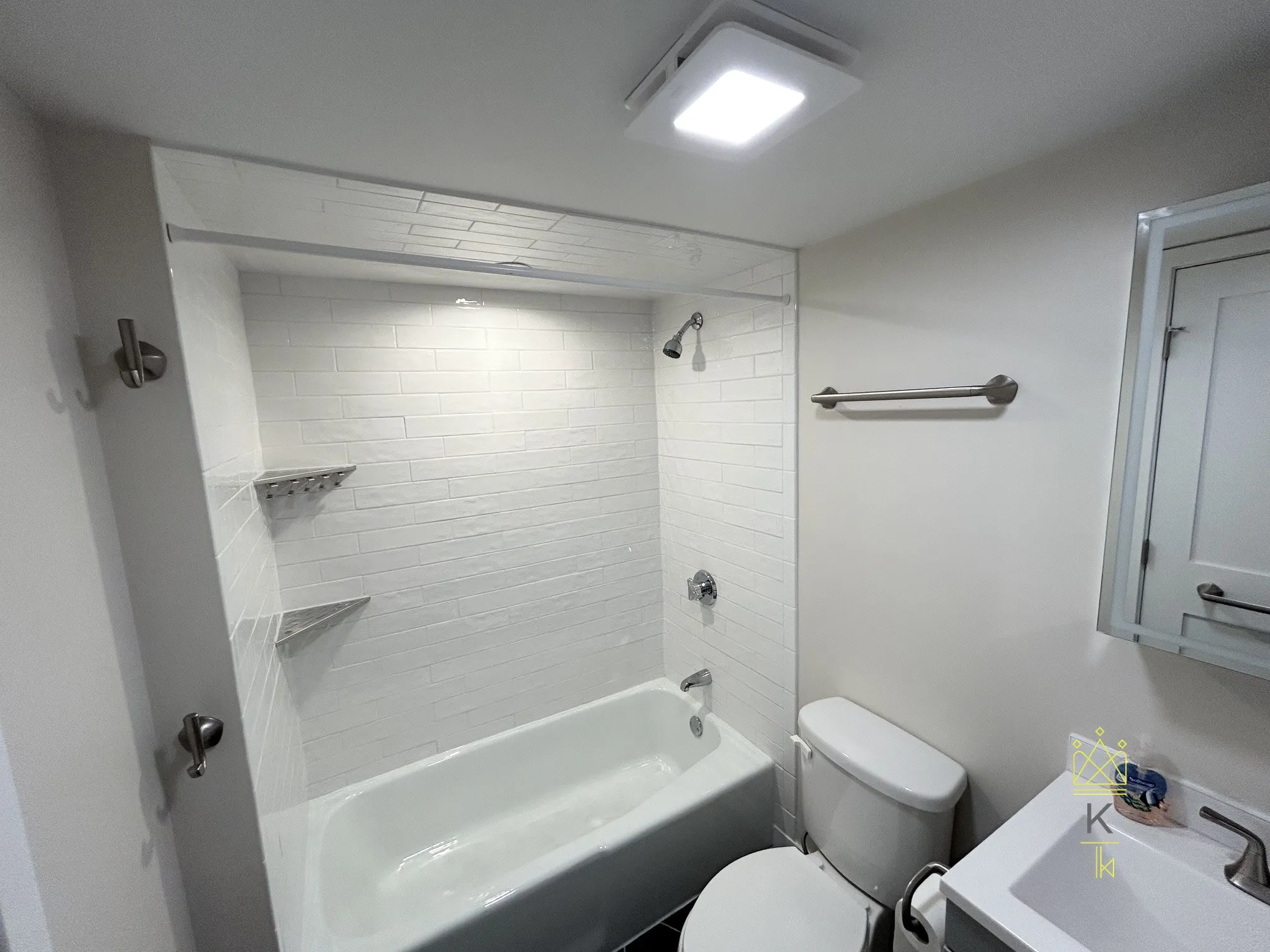 2 bed, 2 bath apartment for rent at 25 Holly Ln Unit 1, Chestnut Hill — photo 9 of 17