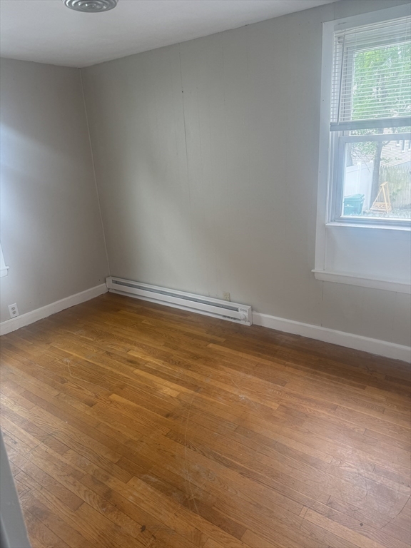 3 bed, 1 bath apartment for rent at 25 Holman St Unit 1, Attleboro — photo 2 of 7