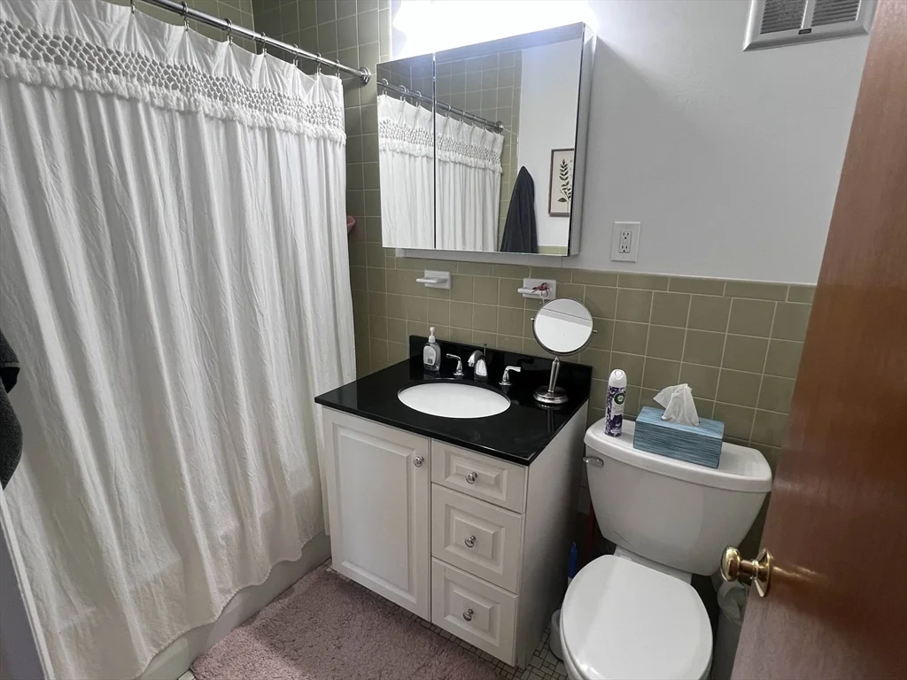 1 bed, 1 bath apartment for rent at 25 Homer Unit 2-4, West Cambridge — photo 8 of 10