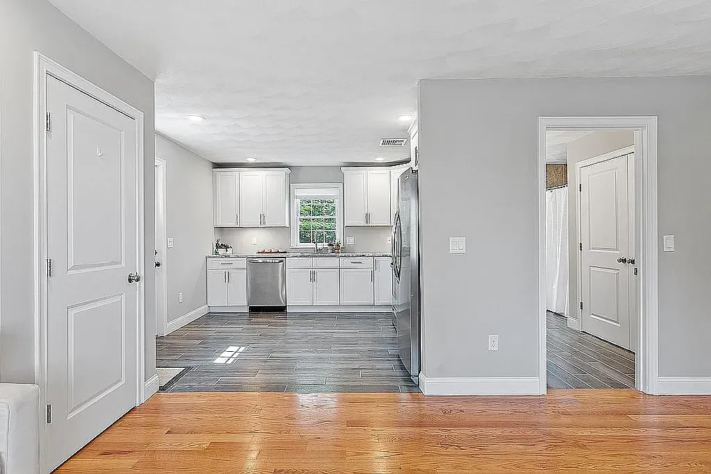 4 bed, 1 bath apartment for rent at 25 Hopkins St Unit 2, Revere — photo 4 of 14