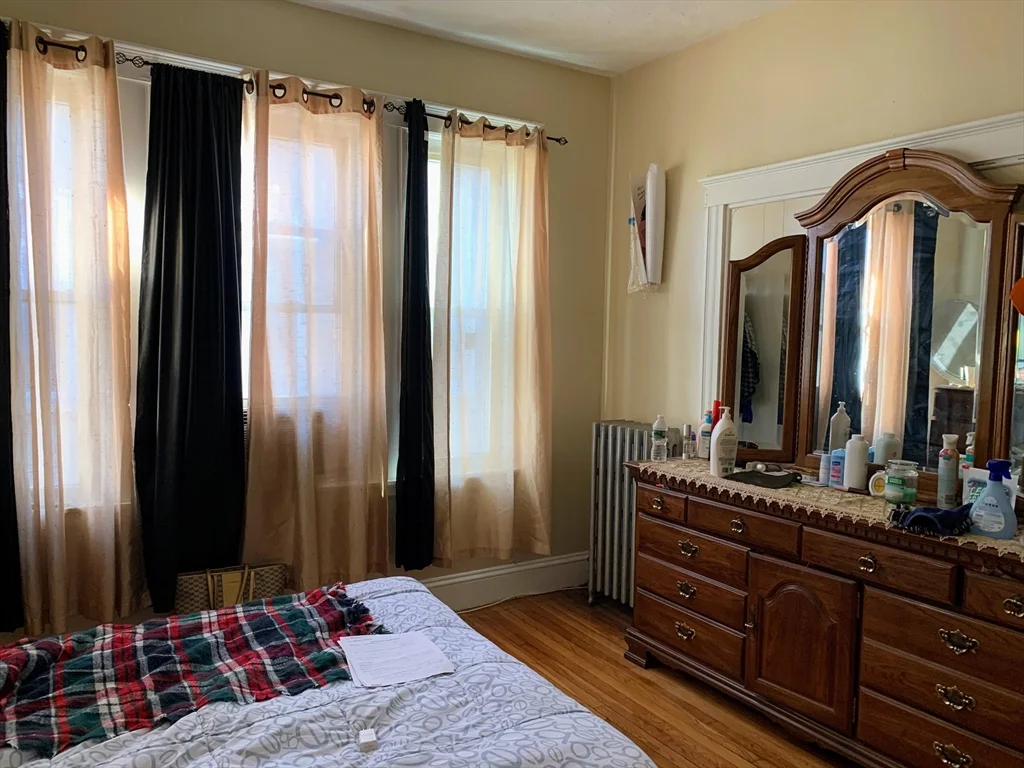 2 bed, 1 bath apartment for rent at 25 Hosmer St Unit 3R, Mattapan — photo 6 of 6