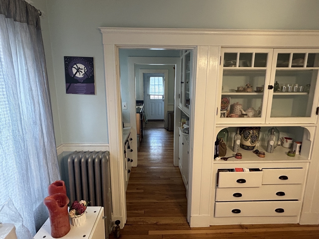 2 bed, 1 bath apartment for rent at 25 Irvington Rd Unit 2, West Somerville — photo 7 of 17